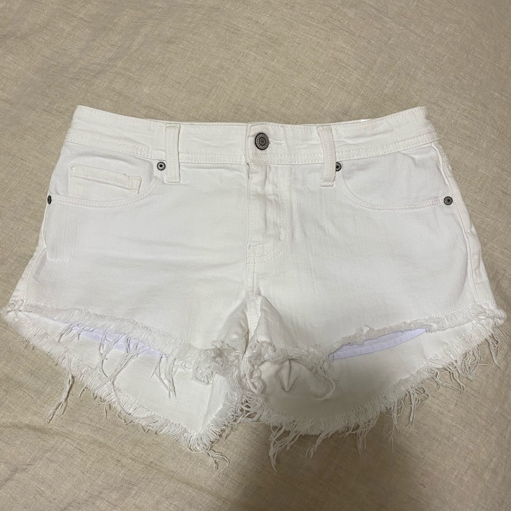 Eunina Pixie low rise short
